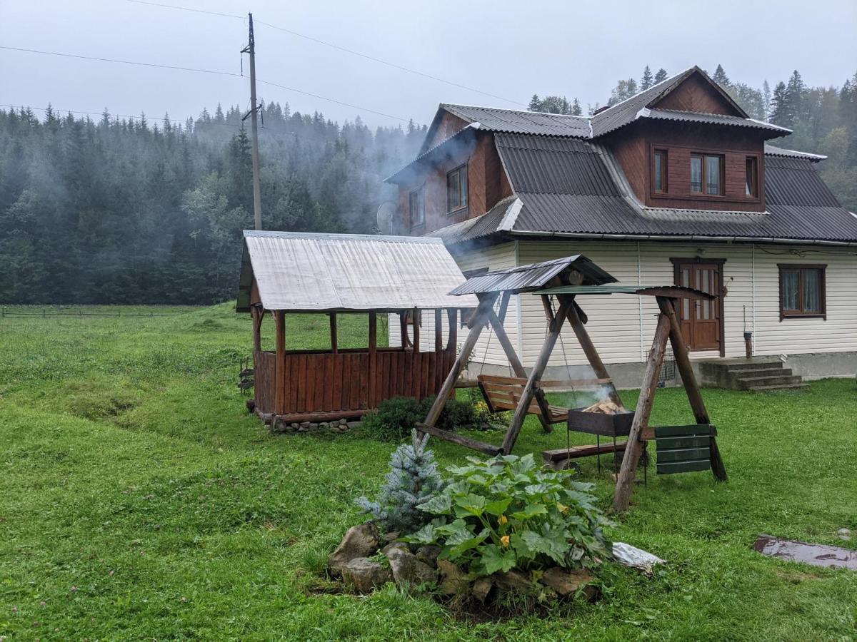 Hotel Na Hutori Tatariv Esterno foto