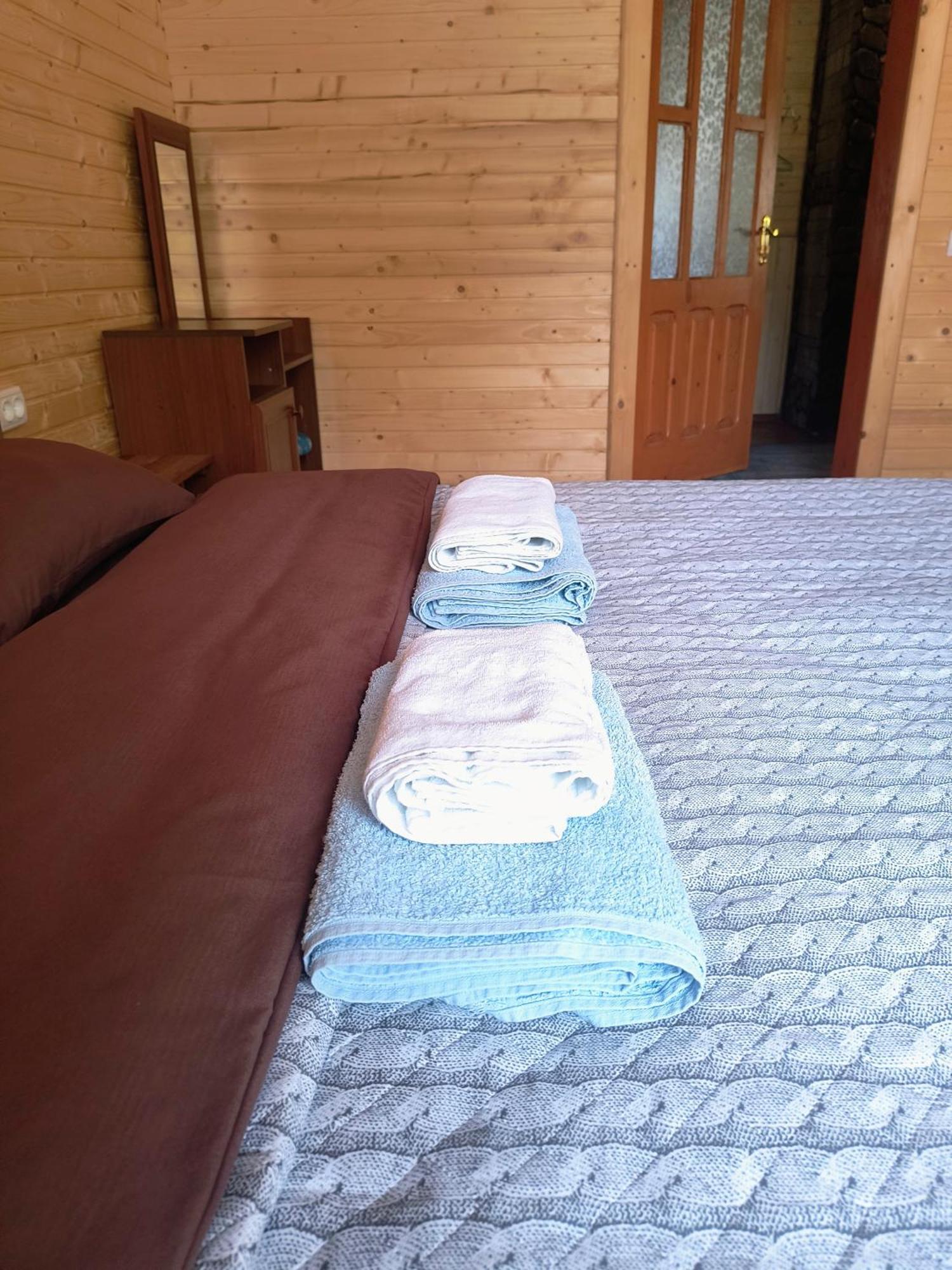Hotel Na Hutori Tatariv Esterno foto